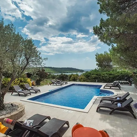 Villa Mima