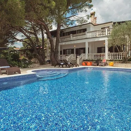 Mima Ferienhaus Banjole