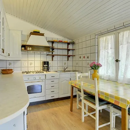 Holiday home Mima Banjole